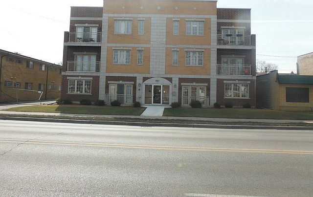 1st image of 9107 Grand Ave Unit 2E