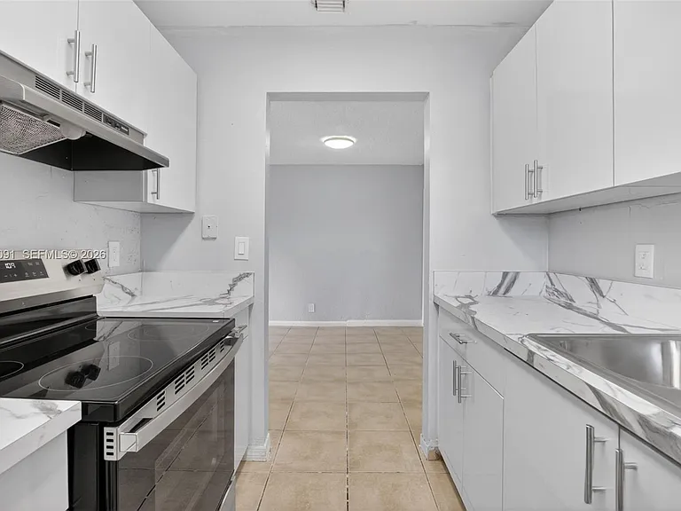 2201 Catherine Dr #3 — Photo 7