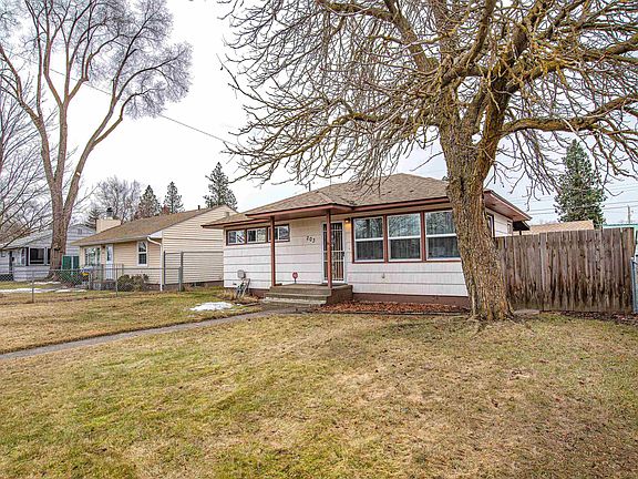 2nd image of 203 W Heroy Ave