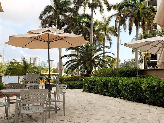 4th image of 2670 E Sunrise Blvd #819