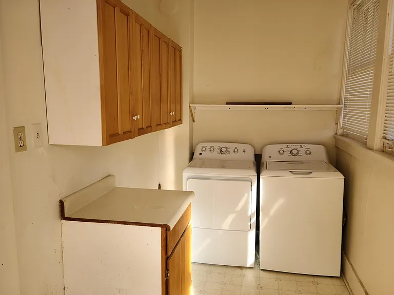 132 Old Park Ave #1 — Photo 9