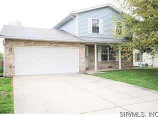 730 Country Meadow Ln, Shiloh, IL