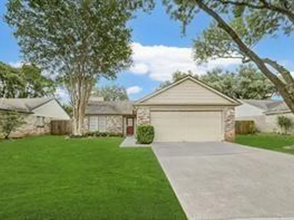 2615 Lively Ln, Sugar Land, TX 77479
