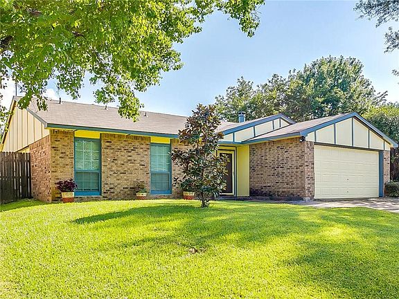 3rd image of 808 Lawndale Dr