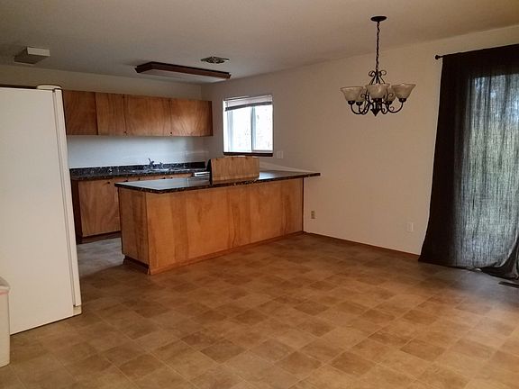 5th image of 1304 137th St E