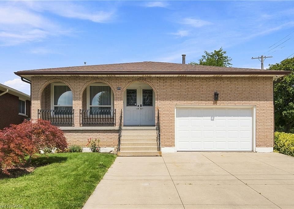 1st image of 377 Carson Dr