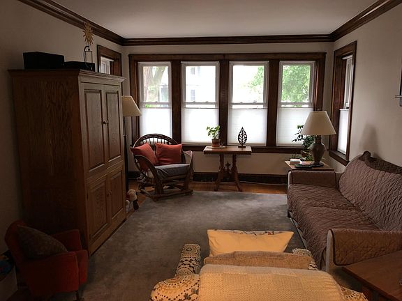 3rd image of 2231 W Berwyn Ave #1