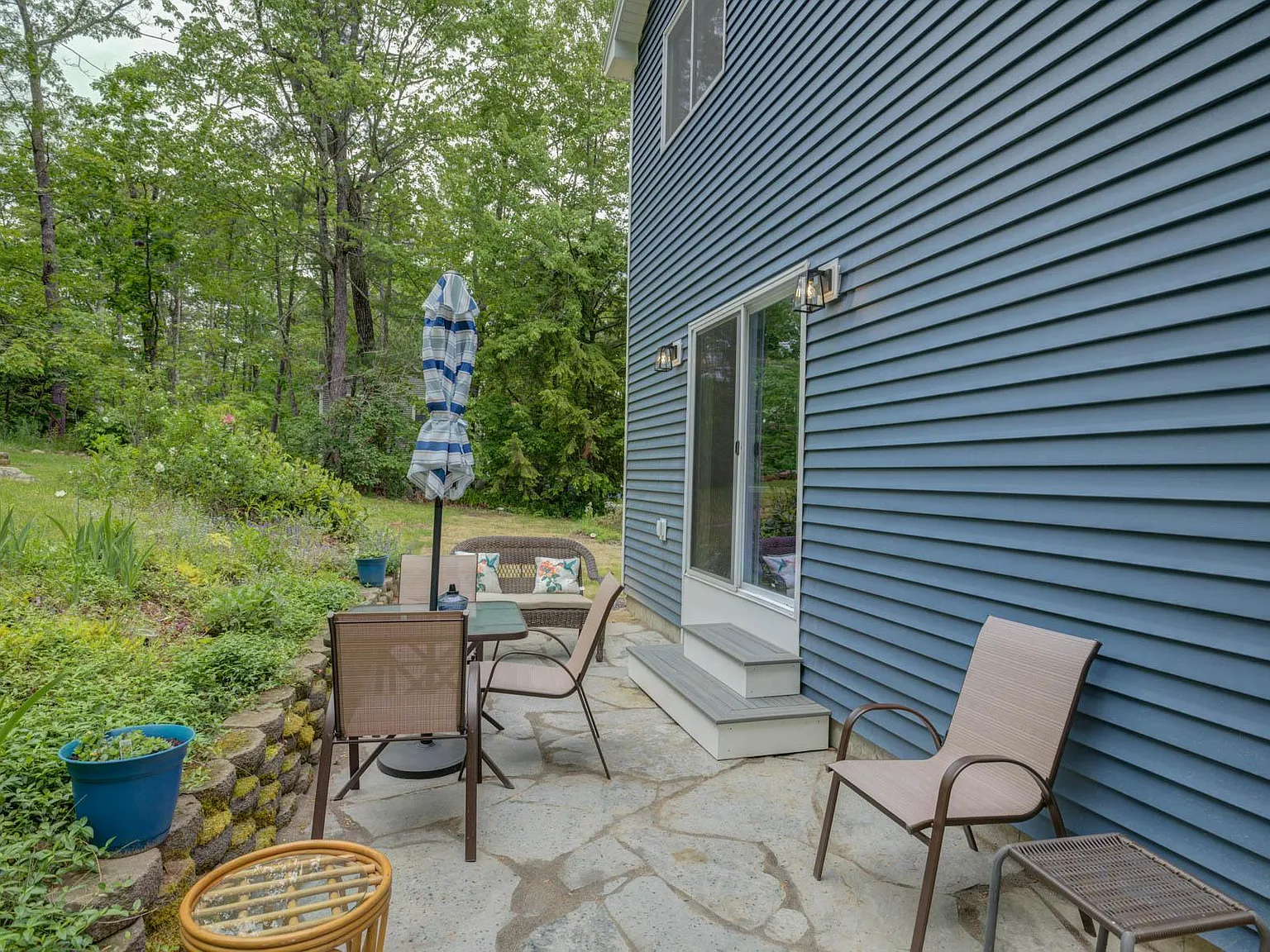 3 bed, 1700 sqft, $2,500 — Photo 2