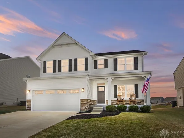 3105 White Ash Dr, Tipp City, OH 45371