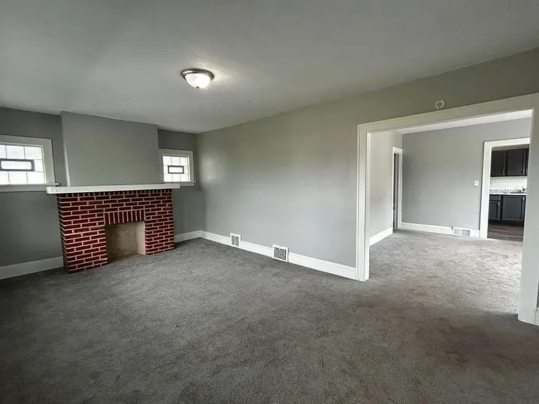 13616 Coit Rd — Photo 5