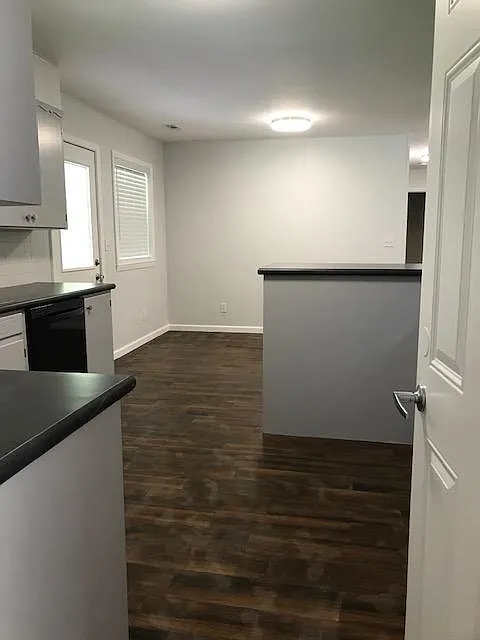 3 bed, 1209 sqft, $1,500 — Photo 3