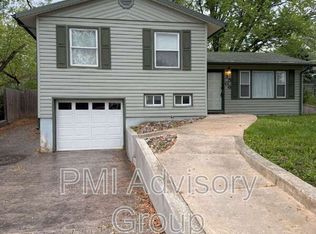 3506 SE Adams St, Topeka, KS 66605
