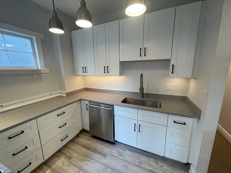 662 S Pearl St #1 — Photo 10