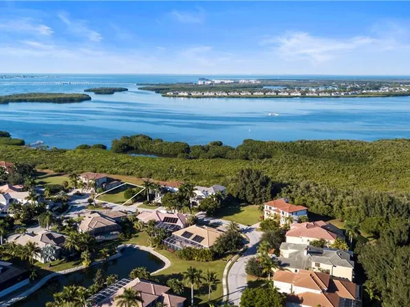 12349 Baypointe Ter, Cortez, FL 34215