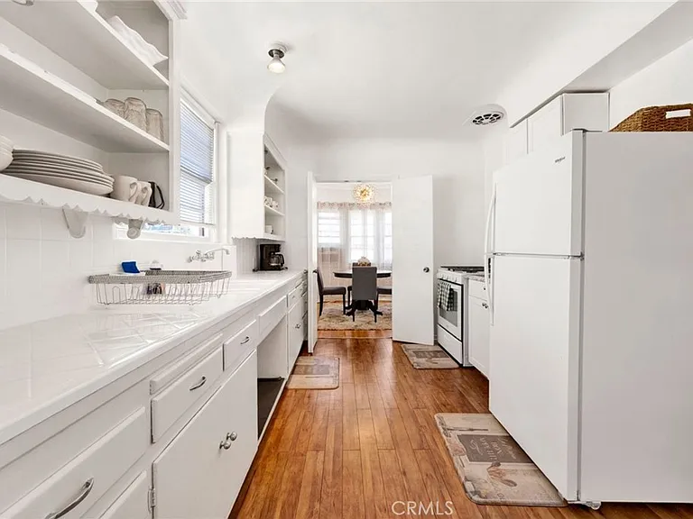 4343 Laurel Canyon Blvd — Photo 10