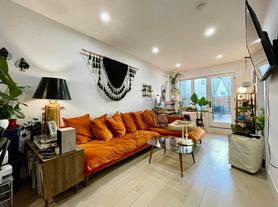 455 Onderdonk Ave, Ridgewood, NY