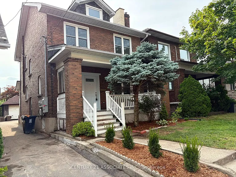 634 Runnymede Rd #B — Photo 2