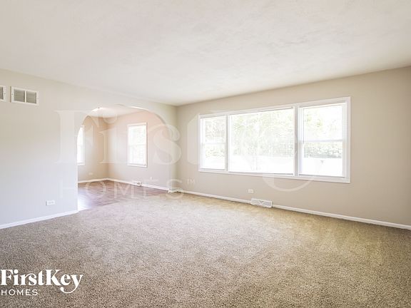 3rd image of 410 S Villa Ave