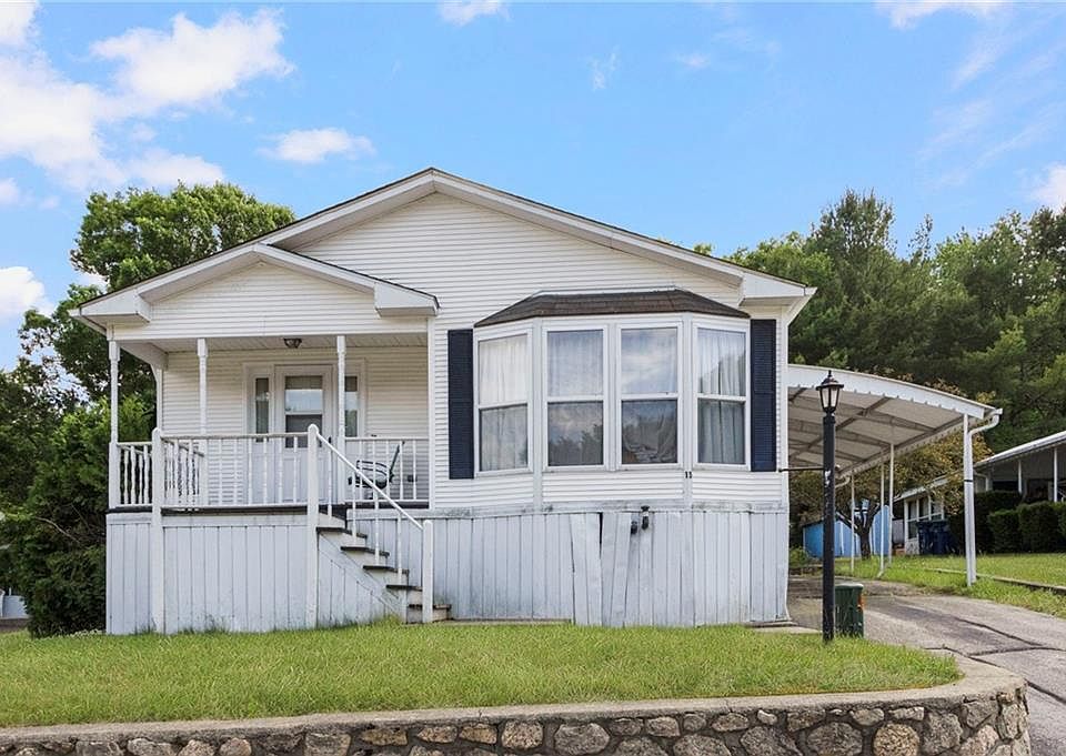 1st image of 15 Cantaberry Ln