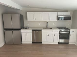 724 7th St NE, Washington, DC 20002