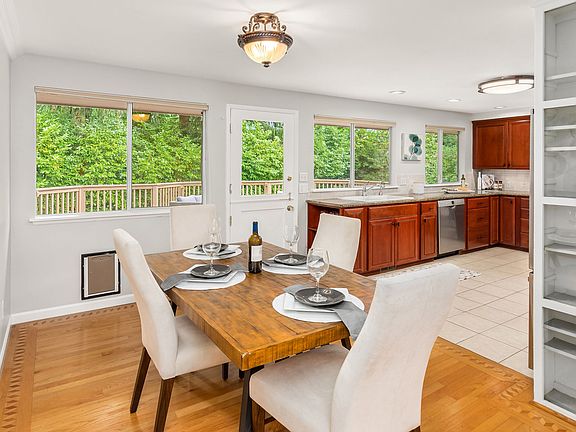 5th image of 12711 SE 63rd St