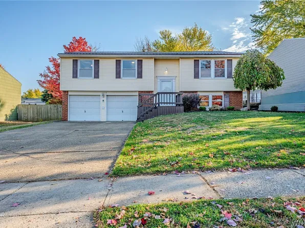 6839 Nettle Creek Dr, Derby, NY 14047
