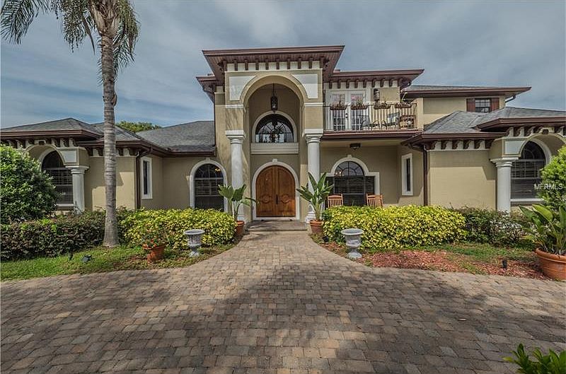 1st image of 375 Dubsdread Cir
