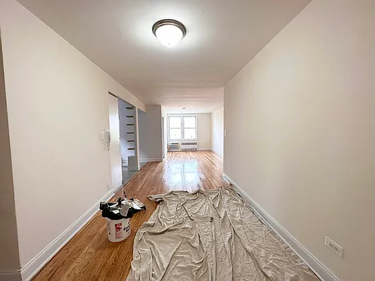 Rented by Premier One Realty LLC | media 35