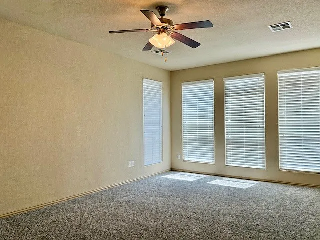 6507 Hall Of Fame Blvd — Photo 14