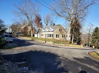 2402 Woodland Ave SW, South Charleston, WV 25303