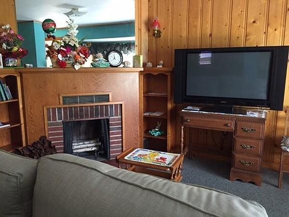 3rd image of 31 Mount Carmel St