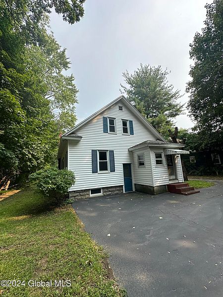 4th image of 101 Saratoga Road