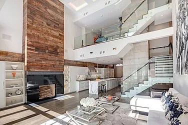 416 West 51st Street in Hell&#39;s Kitchen