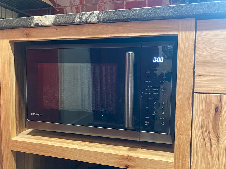 Brand new microwave.