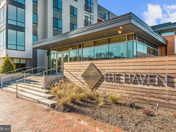 145 Riverhaven Dr Unit 229, National Harbor, MD 20745