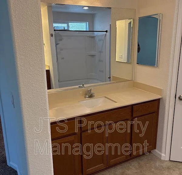 451 Ashwick Loop — Photo 12