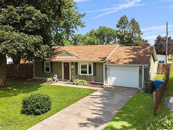 2nd image of 2714 W 70th St