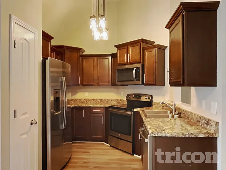 2314 Spike Ct — Photo 7