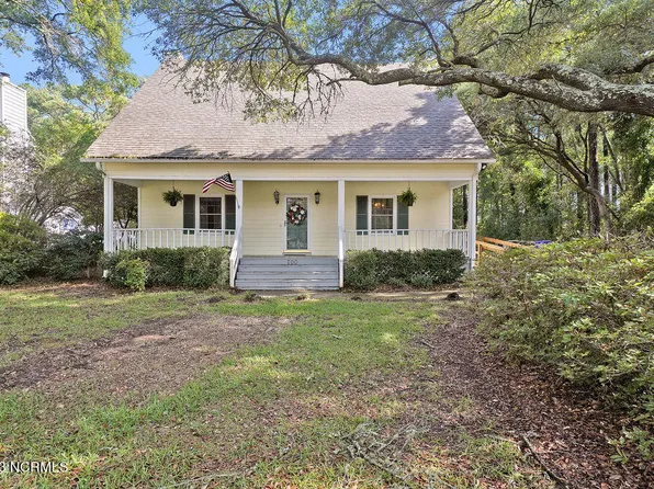 700 W 9th Street, Southport, NC 28461