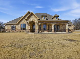 842 County Road 4371, Decatur, TX 76234