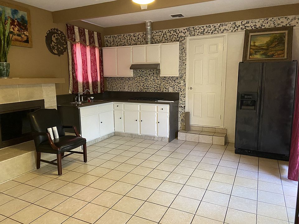 2nd image of 7741 Farmdale Ave