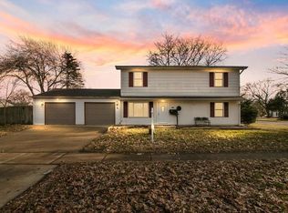 509 S Oltendorf Rd, Streamwood, IL 60107