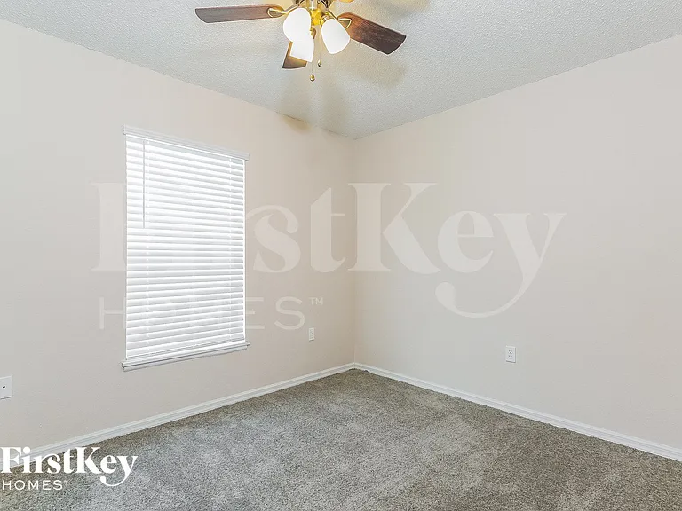 711 Hamster Way — Photo 12
