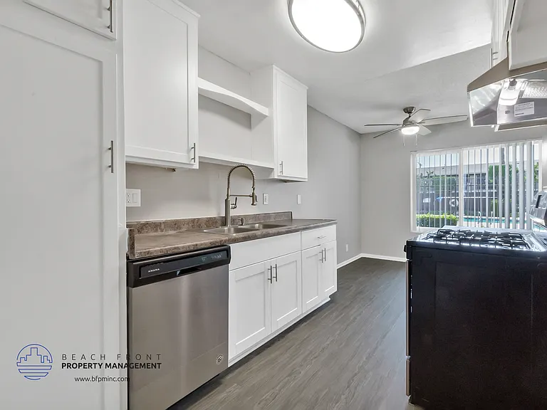 930 N. Unruh Avenue — Photo 1