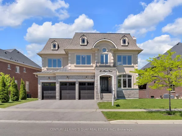 32 Hogan Ct, King, ON L7B 0M1