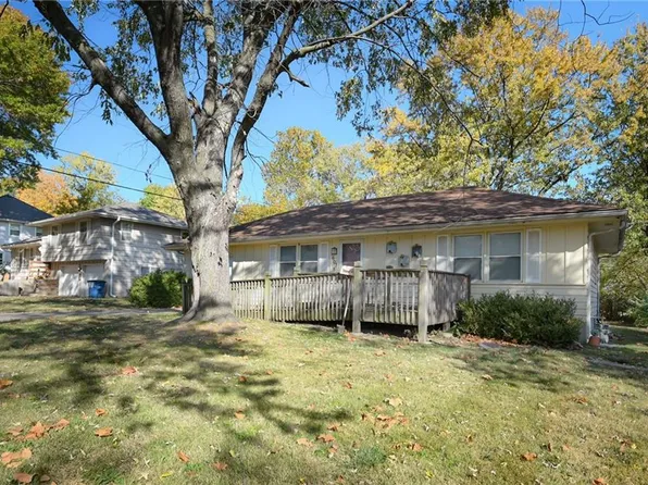 603 NE Corder St, Lees Summit, MO 64063