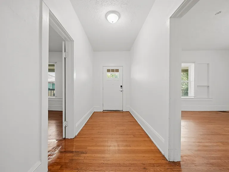 755 2nd Ave SW — Photo 15