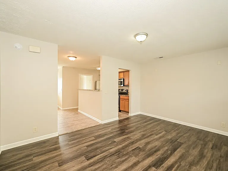1440 Westview Dr — Photo 5