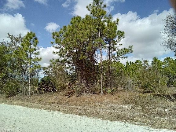 3rd image of 27068 Aloha DR
