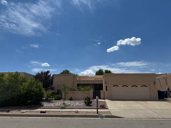 8405 Petaluma Dr NE, Albuquerque, NM 87122